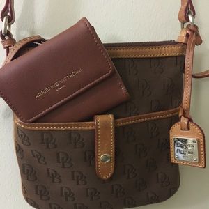 Dooney and Bourke Crossbody bag